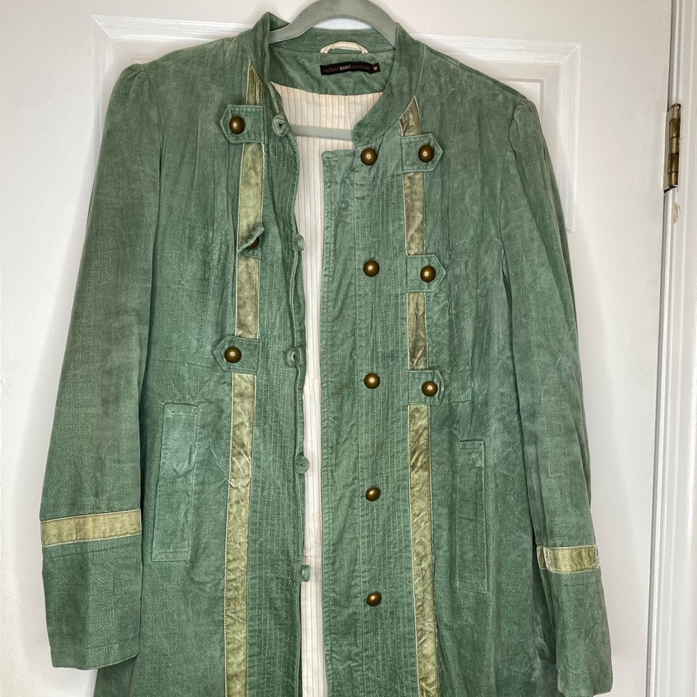 Hazel long coat army style